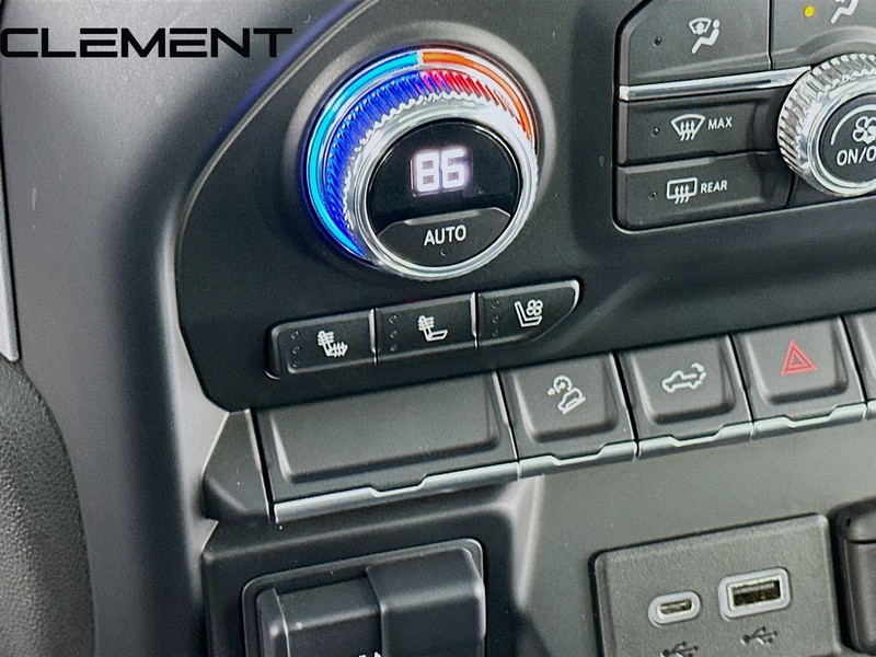 GMC Sierra 1500 Limited Vehicle Full-screen Gallery Image 22