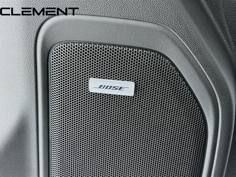 GMC Sierra 1500 Limited Vehicle Full-screen Gallery Image 26