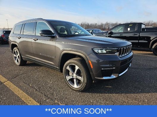 Jeep Grand Cherokee L Vehicle Image 02