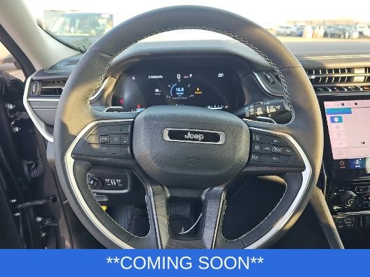 Jeep Grand Cherokee L Vehicle Image 03