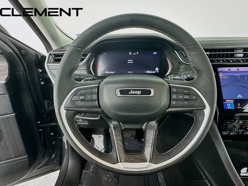 Jeep Grand Cherokee L Vehicle Image 14