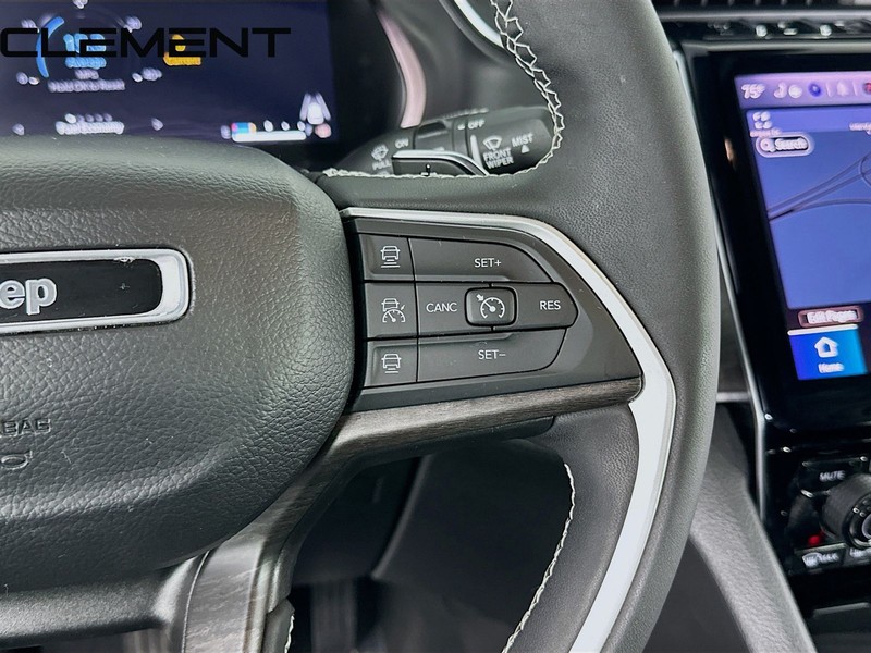 Jeep Grand Cherokee L Vehicle Image 17