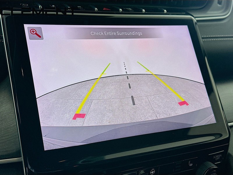 Jeep Grand Cherokee L Vehicle Image 20