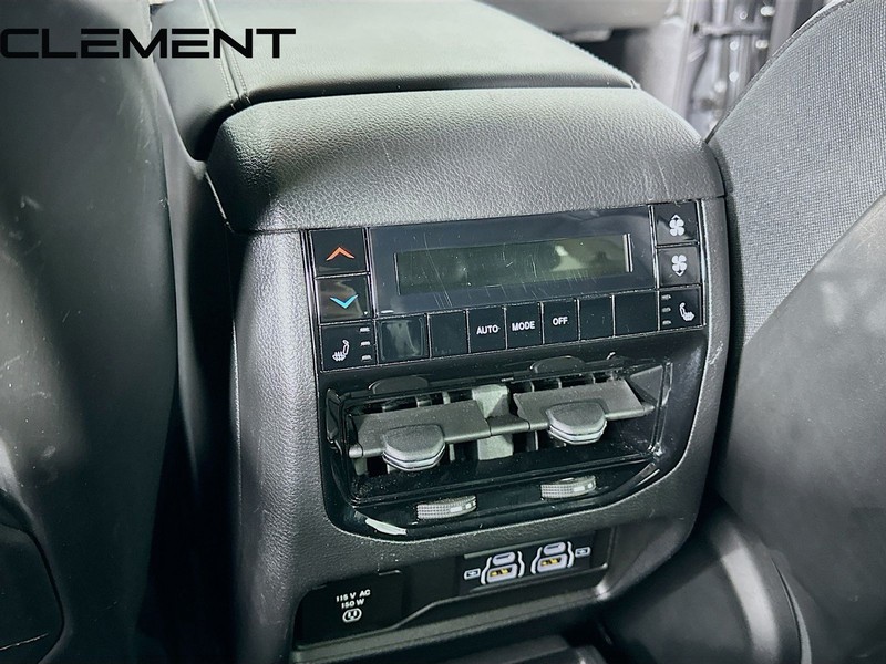 Jeep Grand Cherokee L Vehicle Image 34