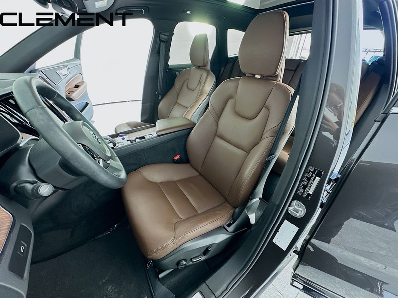Volvo XC60 Vehicle Full-screen Gallery Image 28