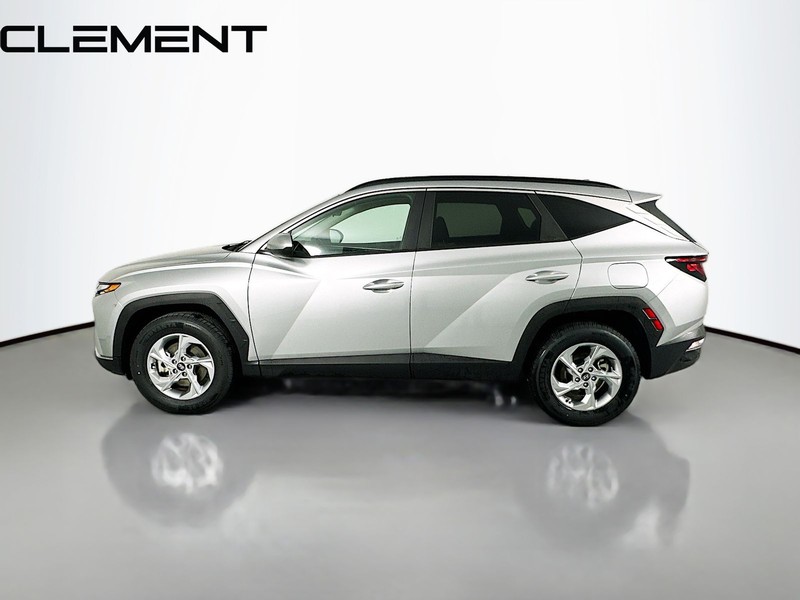 Hyundai Tucson Vehicle Full-screen Gallery Image 4