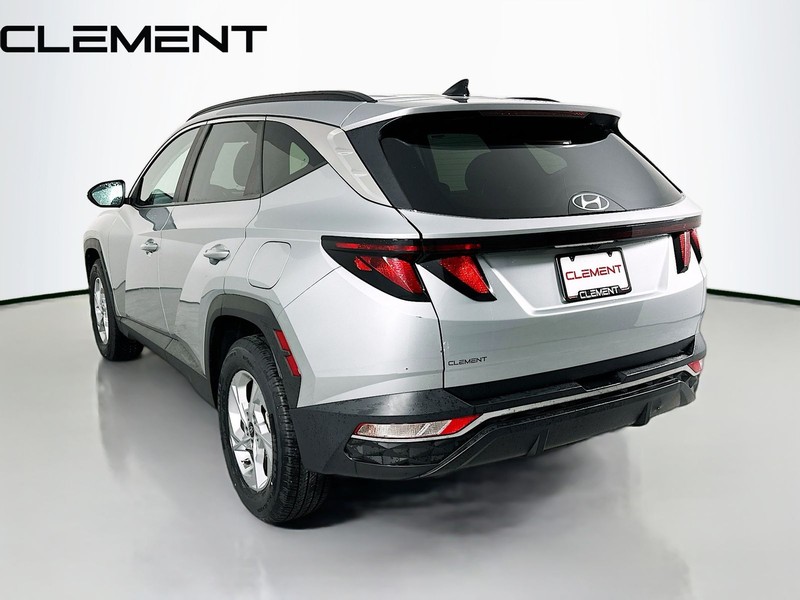 Hyundai Tucson Vehicle Full-screen Gallery Image 8