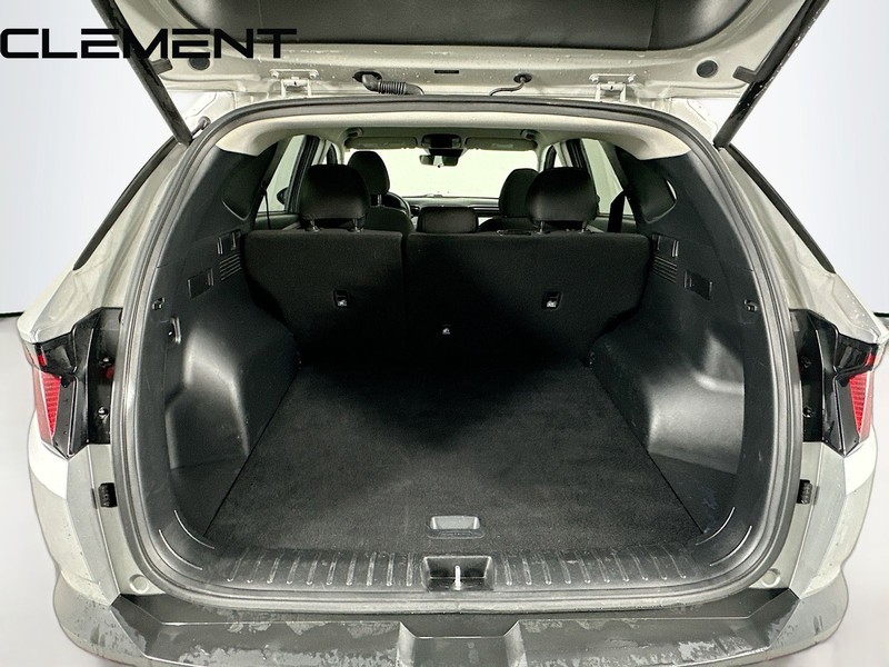 Hyundai Tucson Vehicle Full-screen Gallery Image 9