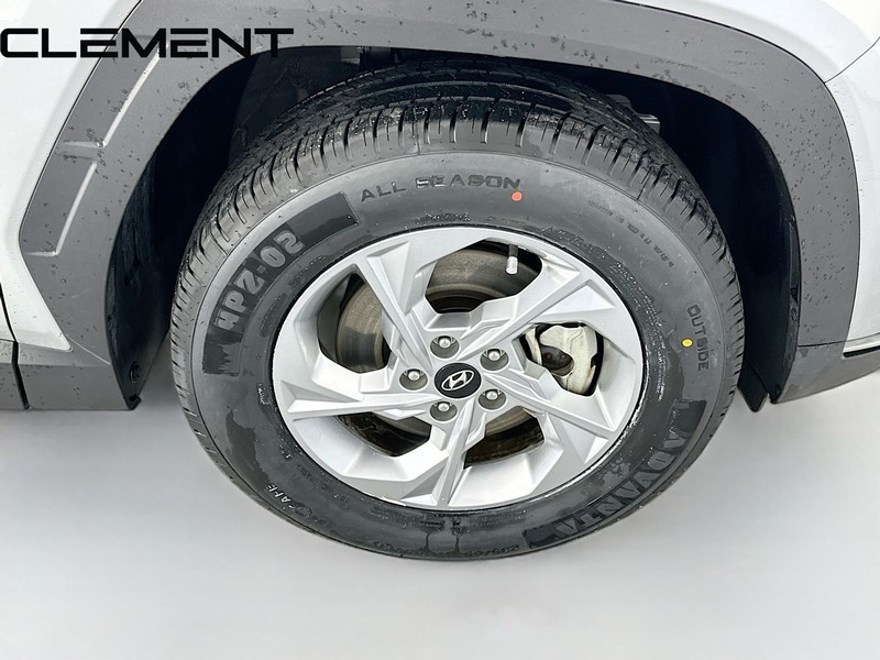 Hyundai Tucson Vehicle Full-screen Gallery Image 35