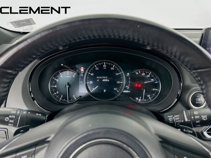 Mazda CX-9 Vehicle Full-screen Gallery Image 17