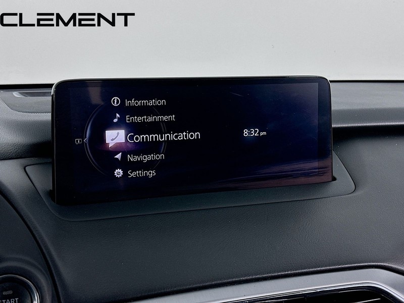 Mazda CX-9 Vehicle Full-screen Gallery Image 18