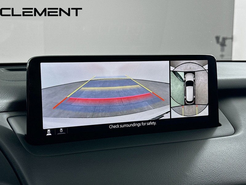 Mazda CX-9 Vehicle Full-screen Gallery Image 19