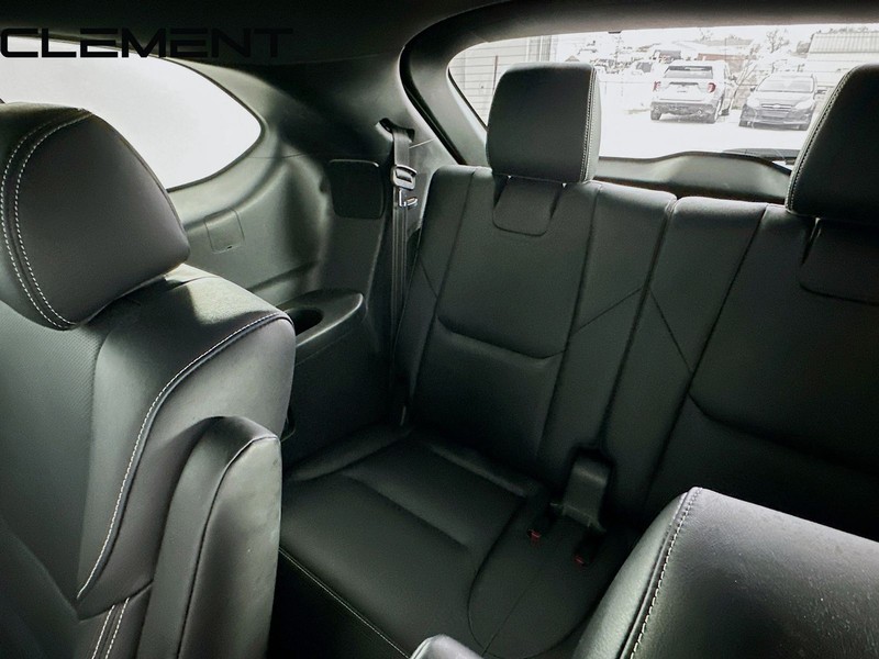 Mazda CX-9 Vehicle Full-screen Gallery Image 34