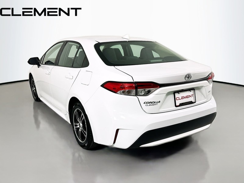 Toyota Corolla Vehicle Image 10