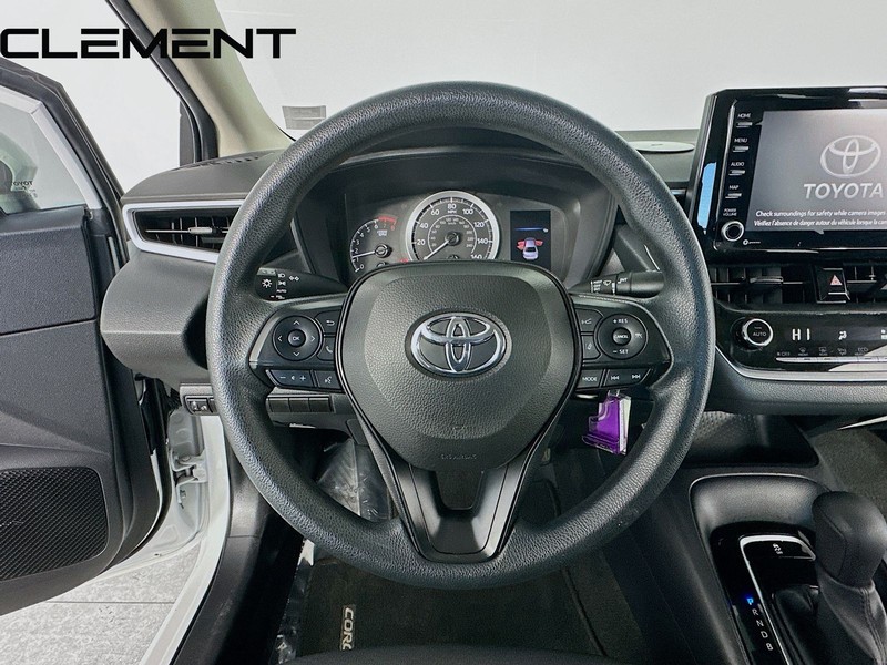 Toyota Corolla Vehicle Image 14