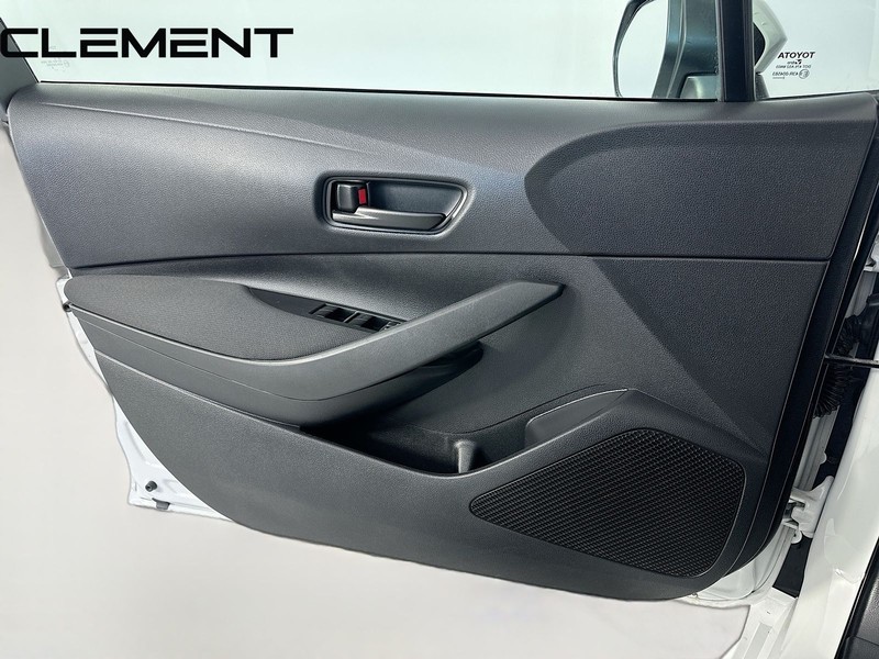 Toyota Corolla Vehicle Image 25