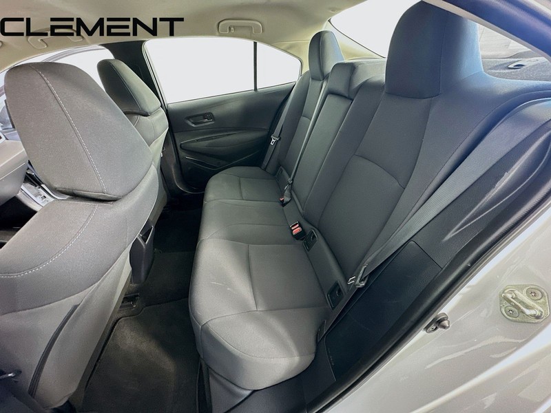 Toyota Corolla Vehicle Image 30