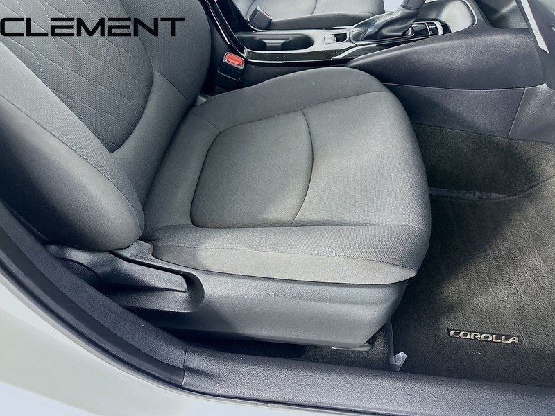 Toyota Corolla Vehicle Image 32