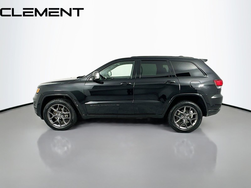 Jeep Grand Cherokee Vehicle Image 06