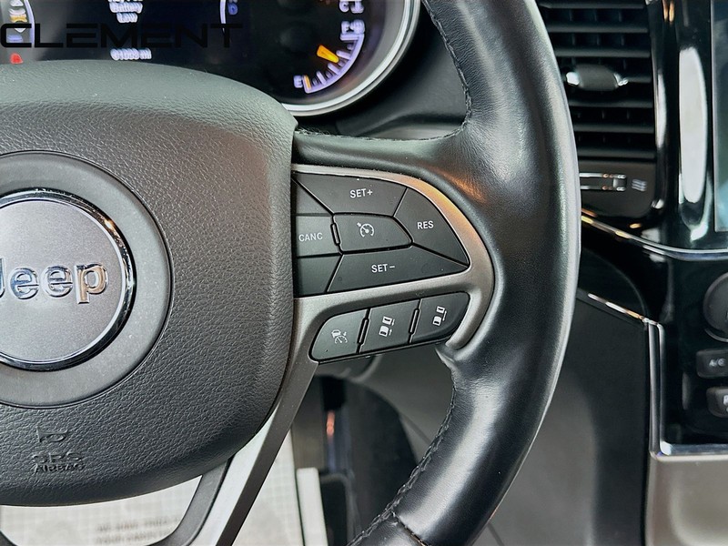 Jeep Grand Cherokee Vehicle Image 17