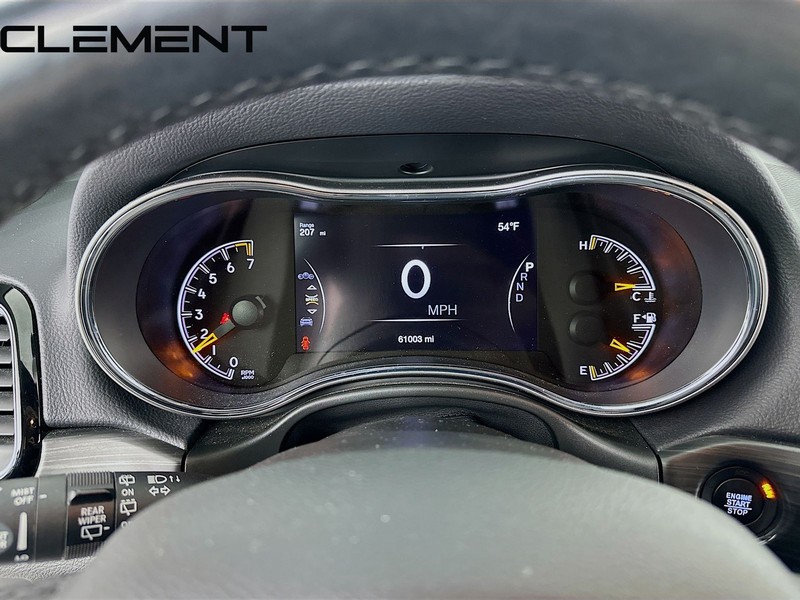 Jeep Grand Cherokee Vehicle Image 18