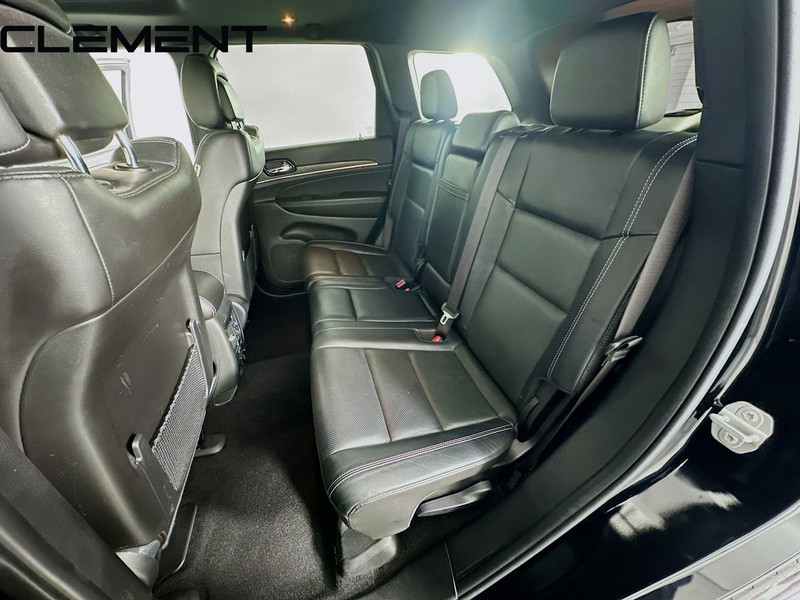 Jeep Grand Cherokee Vehicle Image 33