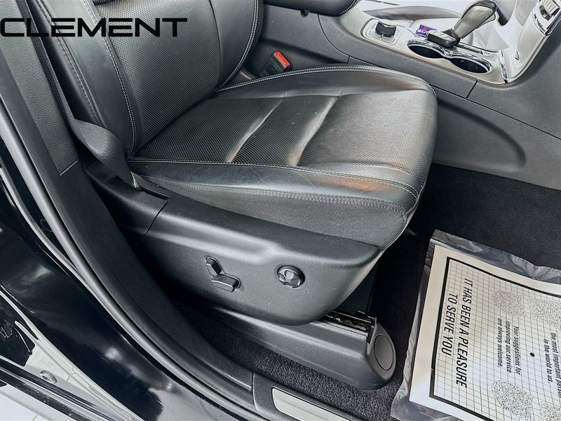 Jeep Grand Cherokee Vehicle Image 34