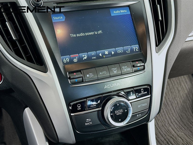 Acura TLX Vehicle Full-screen Gallery Image 19