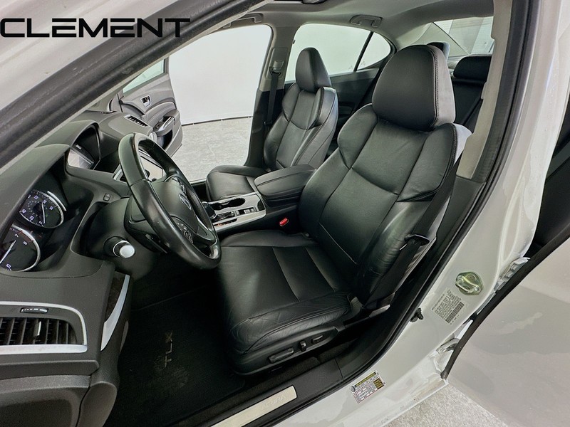 Acura TLX Vehicle Full-screen Gallery Image 29