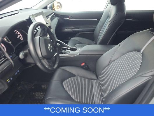 Toyota Camry Vehicle Image 03