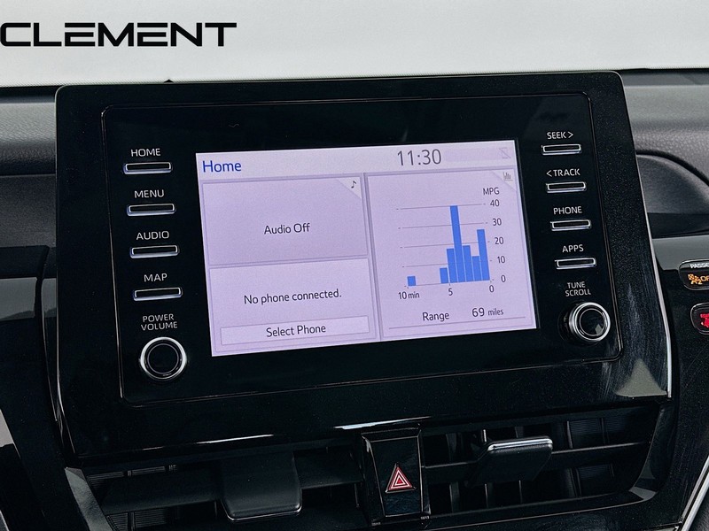 Toyota Camry Vehicle Full-screen Gallery Image 18