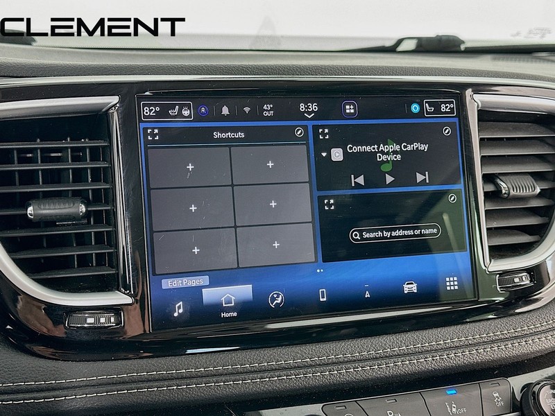 Chrysler Pacifica Vehicle Image 19