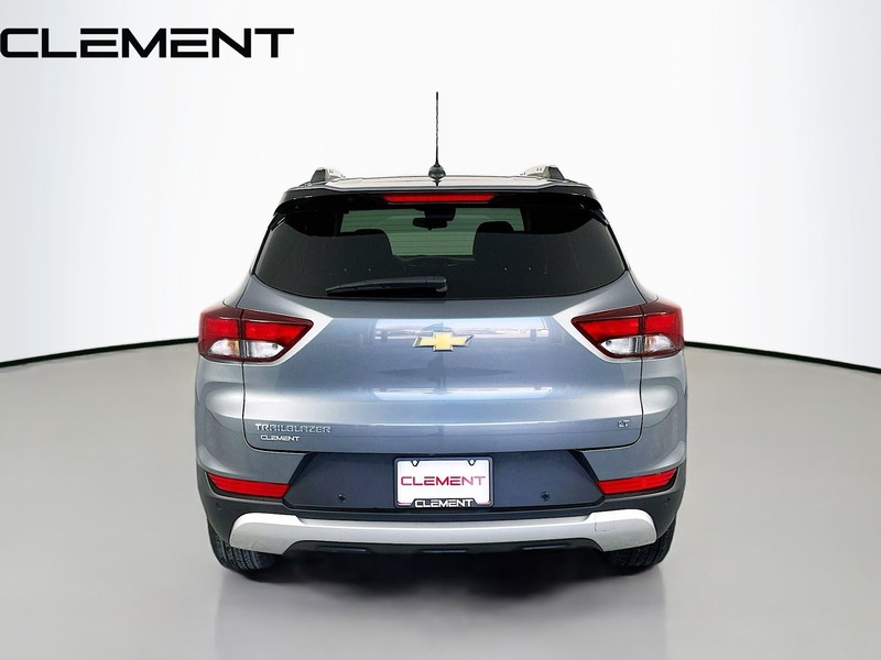 Chevrolet Trailblazer Vehicle Full-screen Gallery Image 7