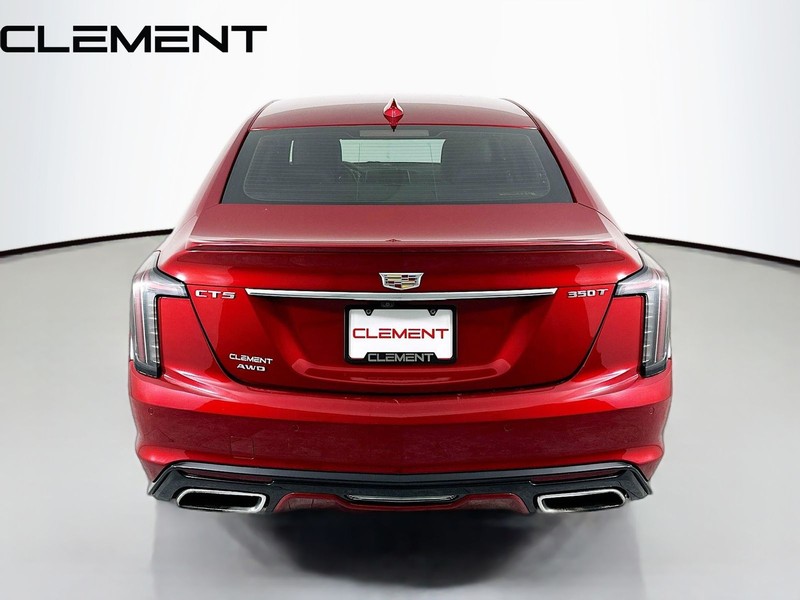 Cadillac CT5 Vehicle Full-screen Gallery Image 8