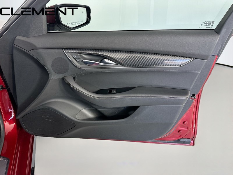 Cadillac CT5 Vehicle Full-screen Gallery Image 35