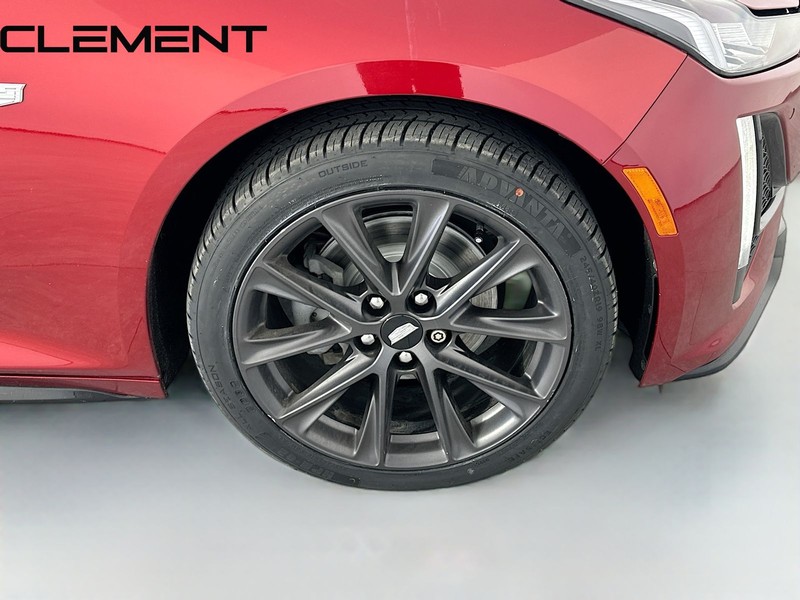 Cadillac CT5 Vehicle Full-screen Gallery Image 36