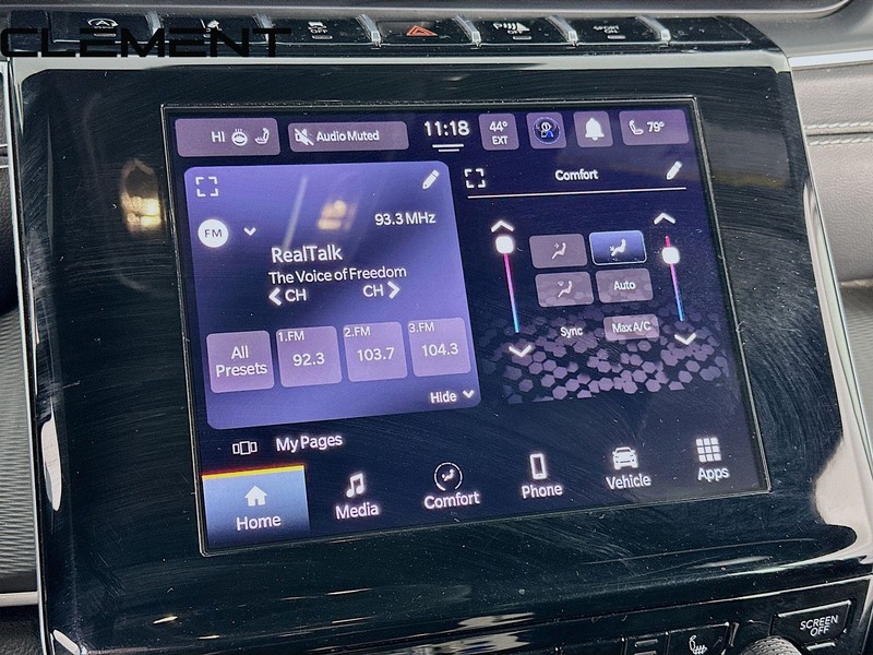 Jeep Grand Cherokee L Vehicle Full-screen Gallery Image 18