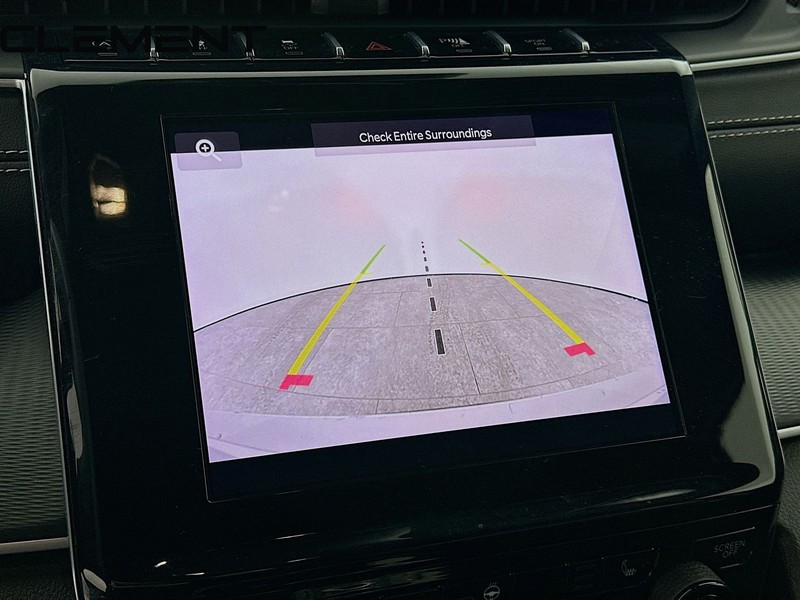 Jeep Grand Cherokee L Vehicle Full-screen Gallery Image 19