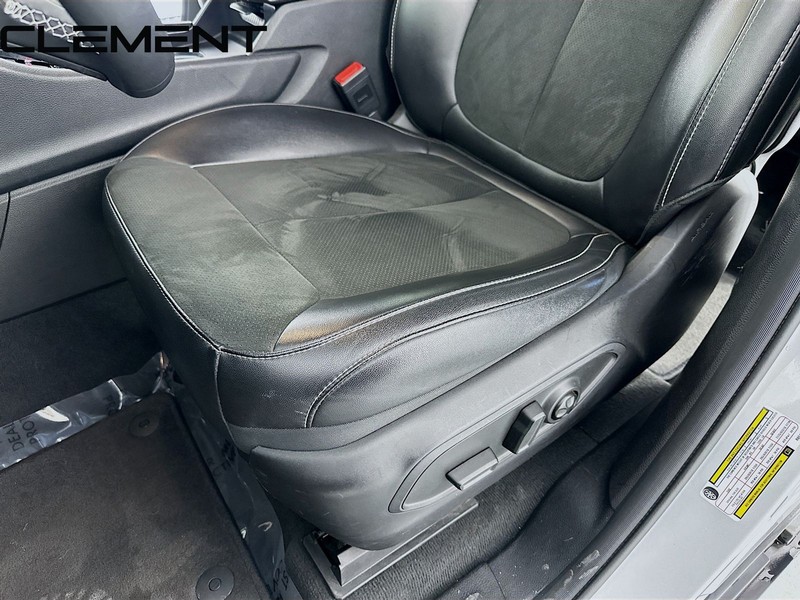 Jeep Grand Cherokee L Vehicle Full-screen Gallery Image 27