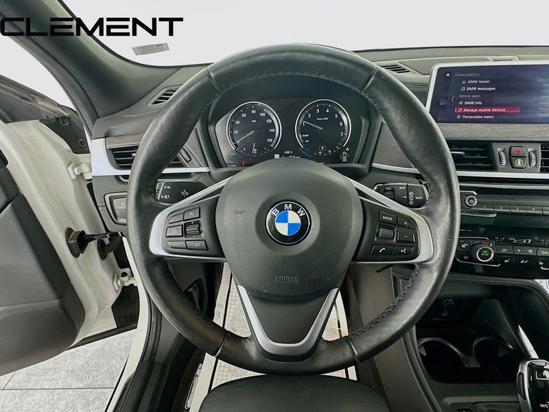BMW X2 Vehicle Full-screen Gallery Image 14