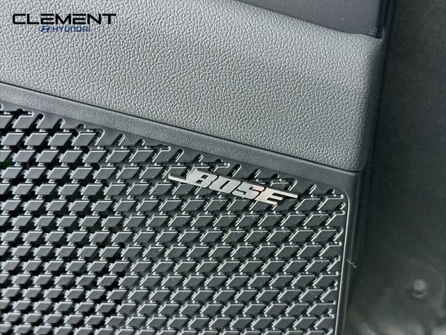 Hyundai Elantra Hybrid Vehicle Image 23