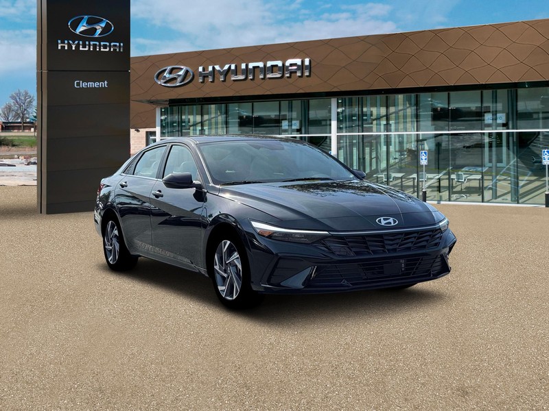 Hyundai Elantra Hybrid Vehicle Full-screen Gallery Image 11