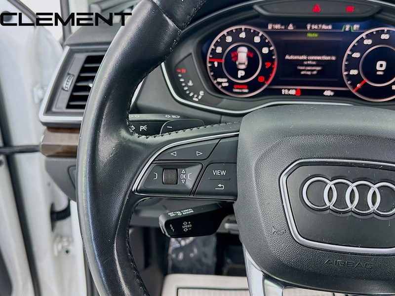 Audi Q5 Vehicle Full-screen Gallery Image 15