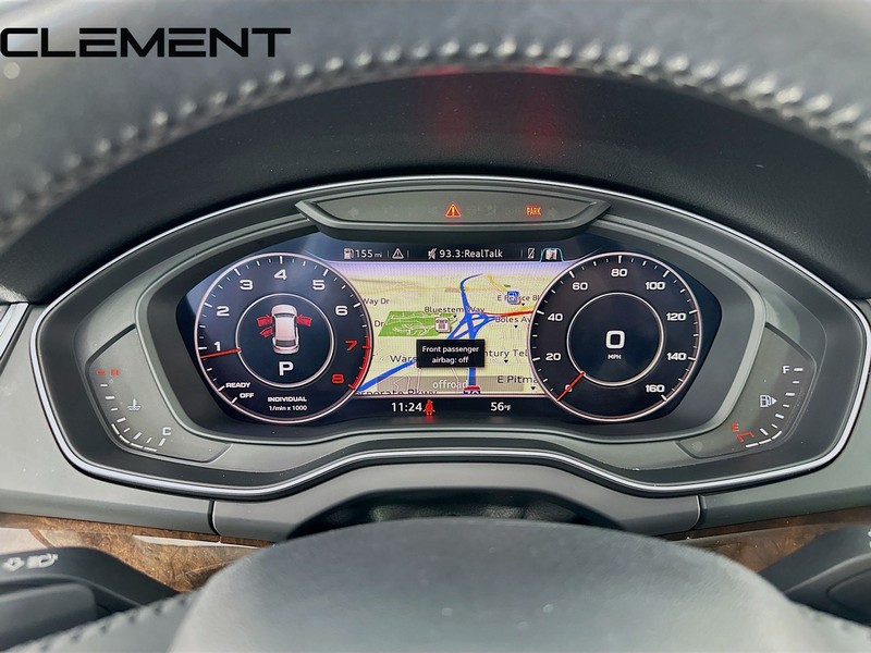 Audi Q5 Vehicle Full-screen Gallery Image 18