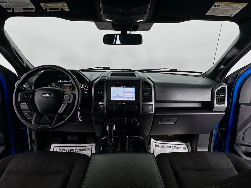 Ford F-150 Vehicle Full-screen Gallery Image 11