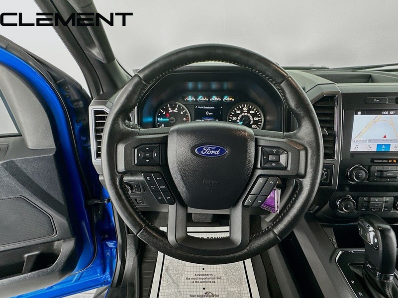 Ford F-150 Vehicle Full-screen Gallery Image 13