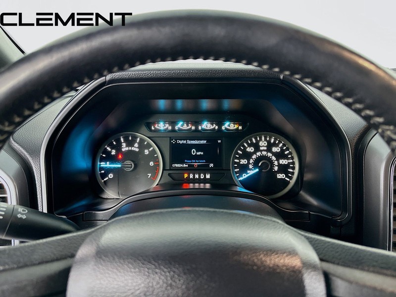 Ford F-150 Vehicle Full-screen Gallery Image 17