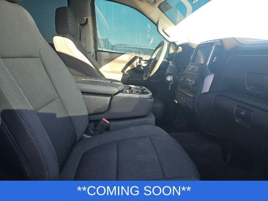 Chevrolet Silverado 1500 Vehicle Full-screen Gallery Image 3