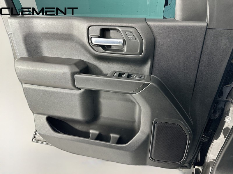 Chevrolet Silverado 1500 Vehicle Image 23