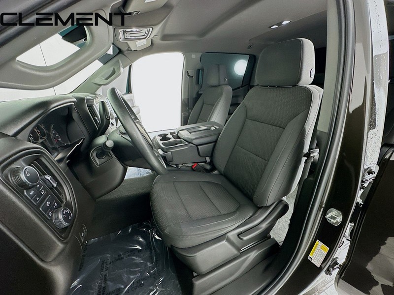 Chevrolet Silverado 1500 Vehicle Image 25